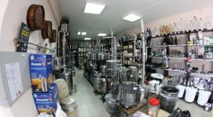 Магазин товаров для изготовления алкогольной продукции Народные традиции на Салганской улице 