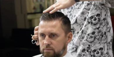 Мужская парикмахерская Barbershop DERBY на улице Родионова фотография 3