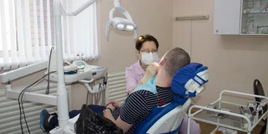 Стоматологическая клиника Медикус на улице Петрищева фотография 4