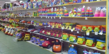 Магазин 1000 мелочей и игрушки на Комсомольской площади фотография 1