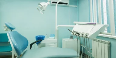 Стоматологический центр Ваша стоматология на проспекте Бусыгина фотография 7