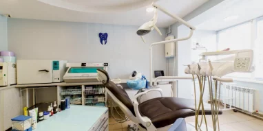 Стоматологический центр Дента Лайн на проспекте Бусыгина фотография 16