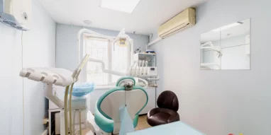 Стоматологический центр Дента Лайн на проспекте Бусыгина фотография 13