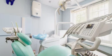Стоматологический центр Дента Лайн на проспекте Бусыгина фотография 26