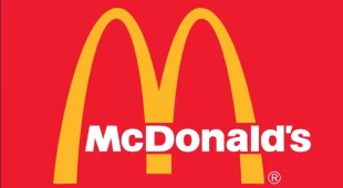 Ресторан быстрого питания McDonald’s на площади Революции 