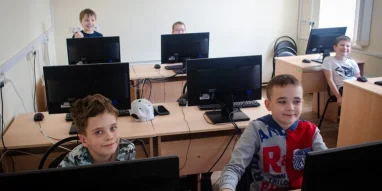 1С:Клуб программирования для школьников на улице Ульянова фотография 6