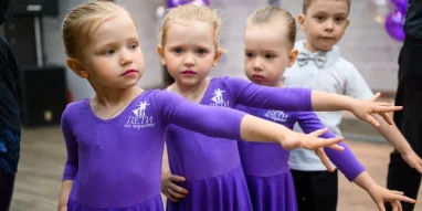 Школа танцев Дети на паркете на улице Движенцев фотография 3