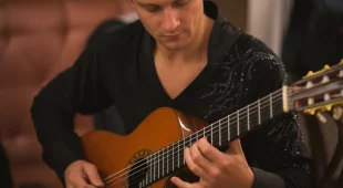 Школа игры на гитаре Николая Соколова фотография 2