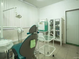 Стоматологическая клиника Дентал-Практик на улице Героев Космоса фотография 2
