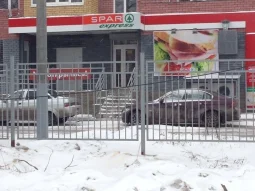 Супермаркет Spar Express на улице Космонавта Комарова 